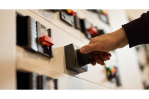 Interruptores y arrancadores en un sistema de componentes eléctricos