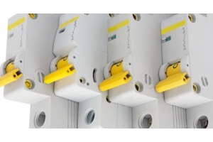 interruptores termomagnéticos en una correcta instalación eléctrica