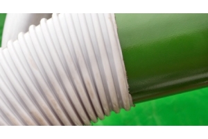 tubo licuatite en una instalación eléctrica