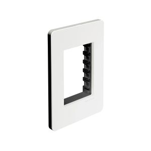 Placa de 3 módulos blanca, con chasis negro. N1373-BN Estevez