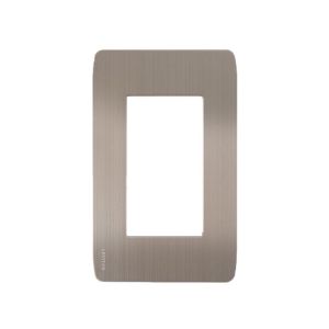 Placa decorativa de 3 m&oacute;dulos, acero inoxidable. L33-28000-02G Leviton