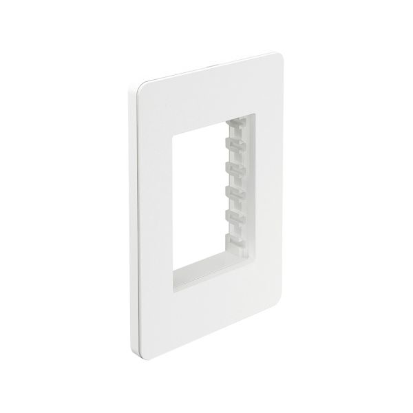 Placa de 3 módulos con chasis blanco. N1373-BL Estevez