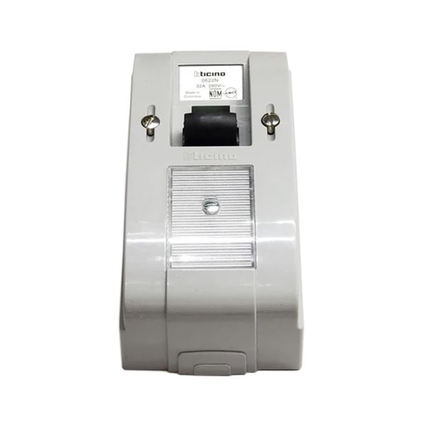 Interruptor de sobreponer, 2 polos, 1 tiro, 32 A. 0622N Bticino